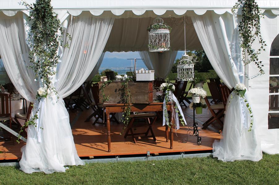 Lunch Service Chapiteau Mariage Champetre Haute Savoie